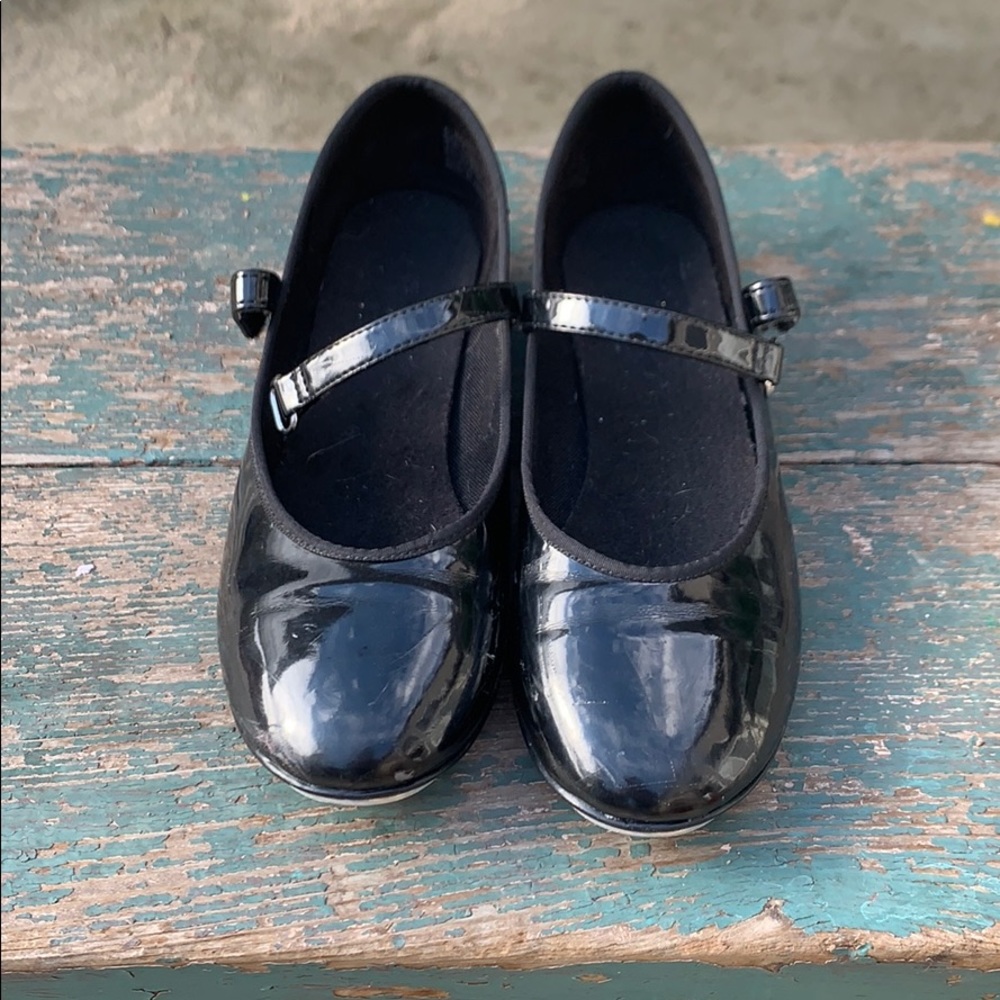 Girls tap shoes